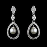 Pearl drop wedding earrings, pearl bridal jewellery