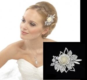 Pearl rose bridal comb